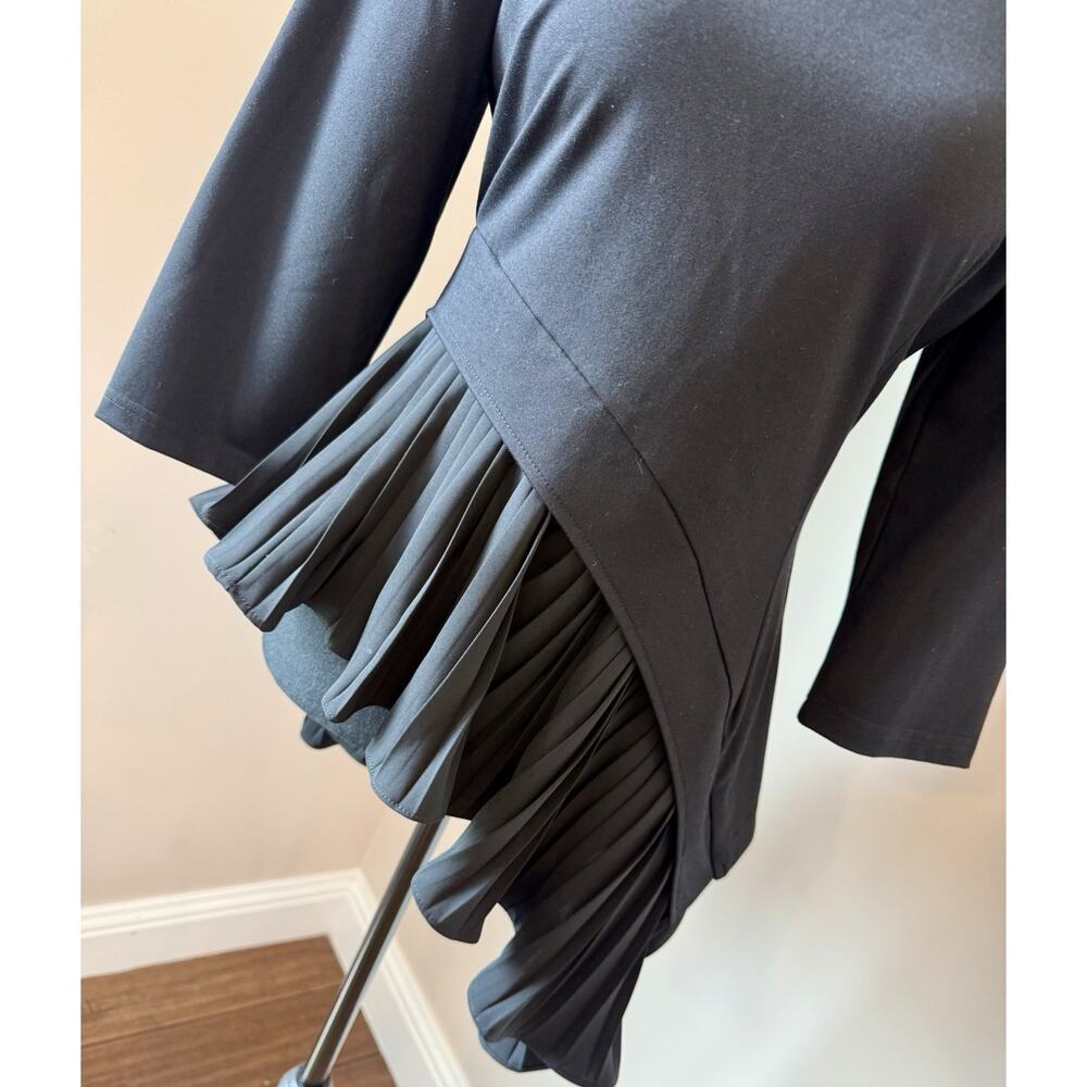 NWT Gracia Black Asymmetrical Top Gorgeous Size Small - Picture 3 of 6